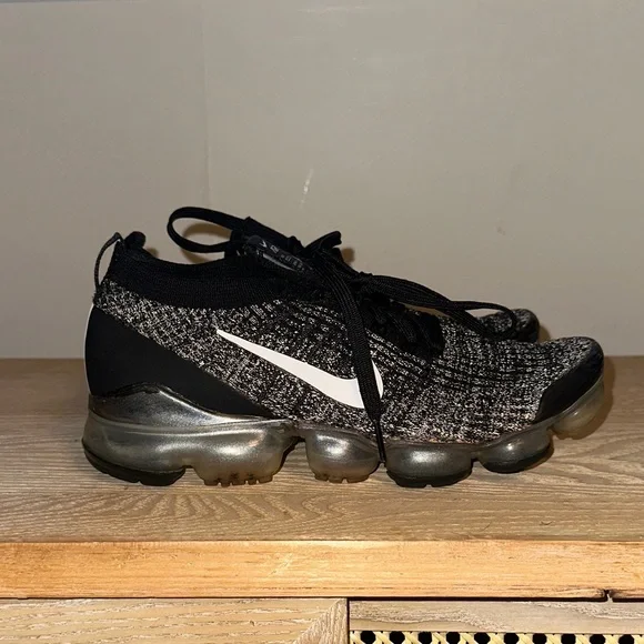 Nike Vapormax Running Shoes - Picture 1 of 6